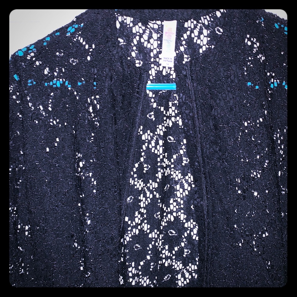 Lularoe girls Monroe lace jacket
